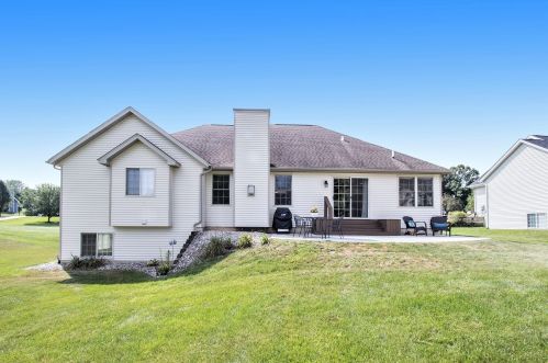 8401 Interlochen St, Kalamazoo MI  49009-3931 exterior