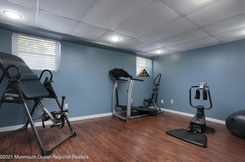 37 Baytree Cir, Middletown NJ 07748-5105 exterior