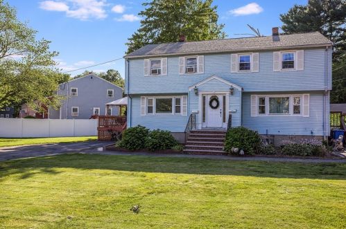 1 Bartlett Dr, Woburn, MA 01801-1557