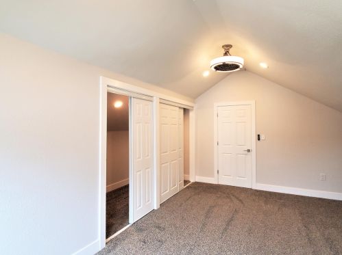 215 Vienna Ave, Milwaukee WI 53212-4102 exterior