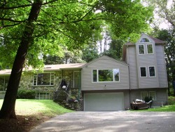 386 Winchester St, Newton, MA 02461-2035