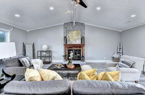 2007 Britt Dr, Lithonia GA 30078-2859 exterior