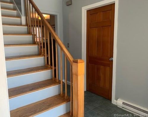 34 Laurel Dr, Killingly CT 06241-2217 exterior