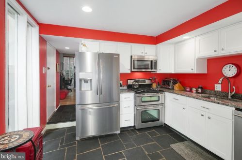 1734 Addison St, Philadelphia PA 19143-1107 exterior