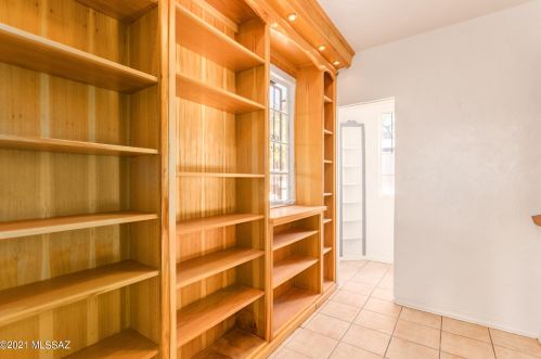 4530 7 St, Tucson AZ 85719-5506 exterior