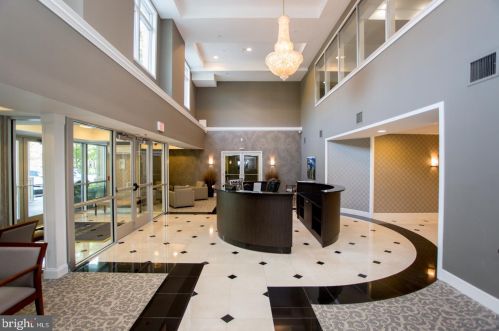 250 Carson Ter, Huntingdon Valley, PA 19006-4718