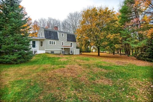 346 Mtn Rd, Concord NH 03301-5482 exterior