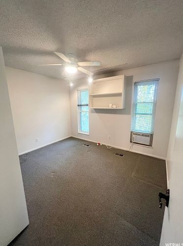 2137 Lorita Way, Sandy UT 84093-6489 exterior