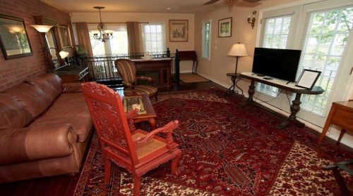 22 Freebody St, Middletown RI 02840-3548 exterior