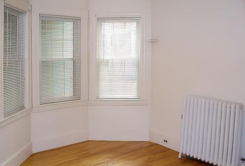 16 Chapel St, Concord NH 03301-4305 exterior