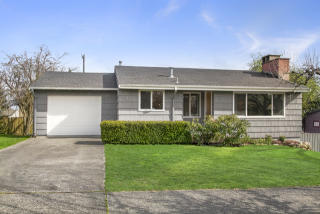 7930 34th Ave, Seattle, WA 98126-3557