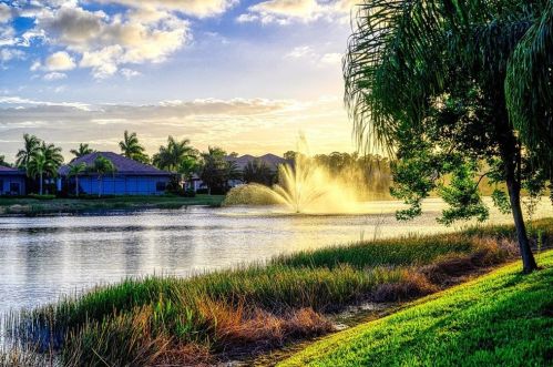 6524 Costa Cir, Naples FL 34113-1710 exterior