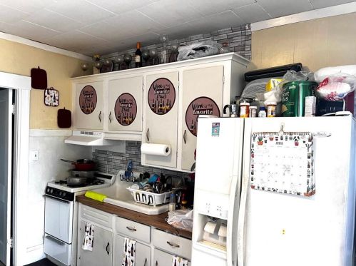 200 Park Ave, Woonsocket RI 02895-4783 exterior