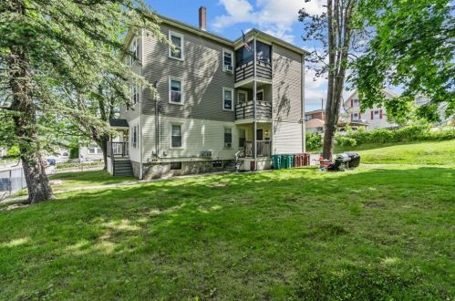 37 6th Ave, Woonsocket, RI 02895-5036