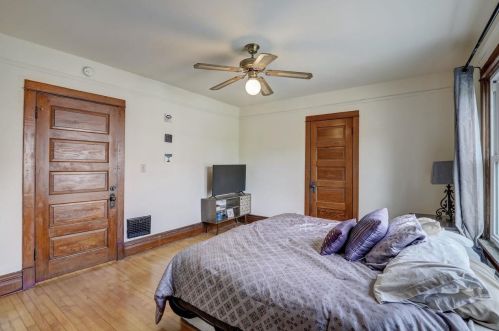 123 Randall Ave, Madison WI  53715-1341 exterior