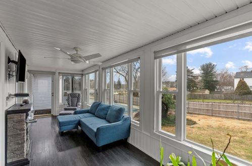 142 Lexington Ave, Providence RI 02904-4413 exterior