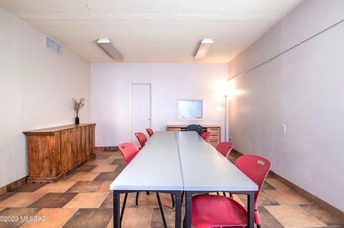 1810 Blacklidge Dr, Tucson AZ  85719-2772 exterior