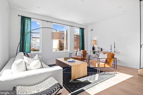 1613 2nd St, Philadelphia PA 19122 exterior