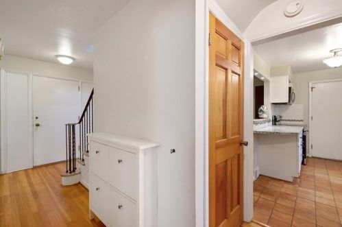 1152 Pinewood Dr, Pittsburgh PA 15243-1810 exterior