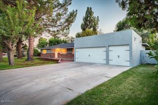 8060 15 Dr, Phoenix AZ  85023-2556 exterior