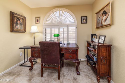 1863 Peach Tree Dr, Chandler AZ 85249-8917 exterior