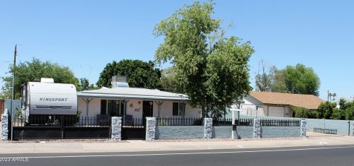 2118 Campbell Ave, Phoenix AZ 85015-3827 exterior