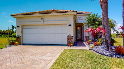 9943 Stonegate Dr, Fort Pierce, FL 34987-2423