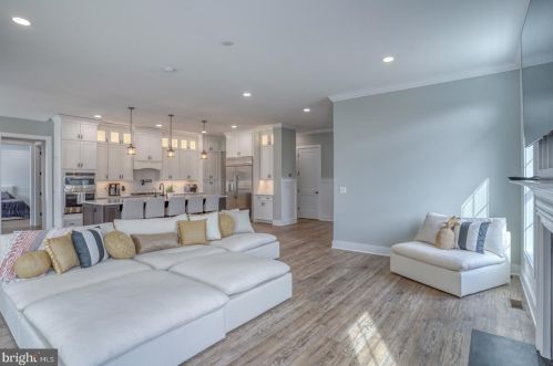 1 Ashburn Dr, Lewes DE 19958-9759 exterior