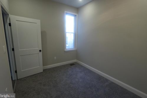 2525 Cumberland St, Philadelphia PA  19125-3100 exterior