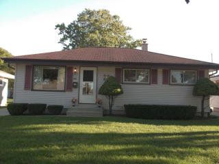 1431 Vogel Ave, Milwaukee, WI 53221-3547