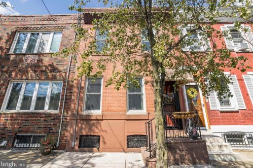 1638 12th St, Philadelphia, PA 19148-1002