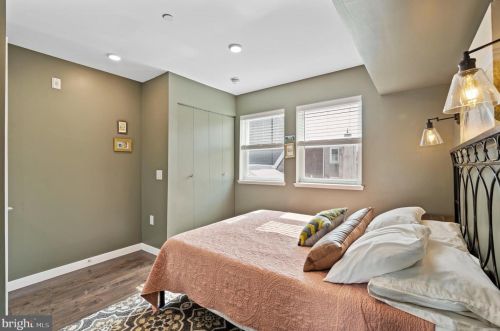 1303 Hope St, Philadelphia PA 19122-3231 exterior