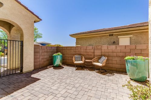 31314 1 Pl, Phoenix AZ 85022-2316 exterior
