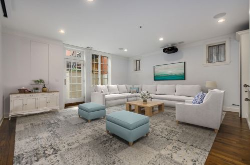 1121 Lill Ave, Chicago IL 60614-2107 exterior