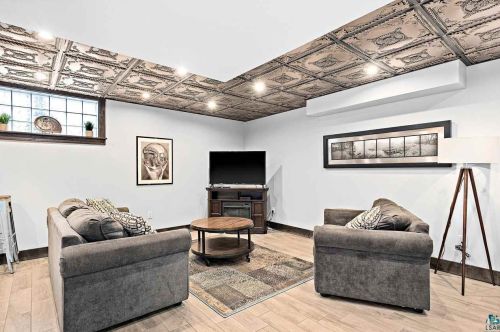 1524 Blvd Pl, Duluth MN 55811-2713 exterior