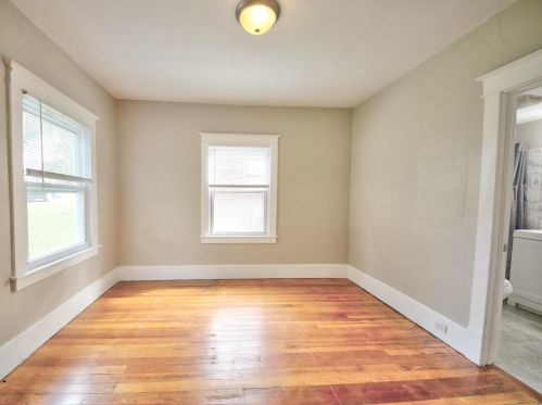 8016 Albin Ave, Saint Louis MO 63114-5303 exterior