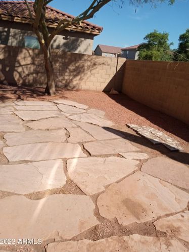 9402 Eaton Rd, Phoenix AZ  85037-4272 exterior