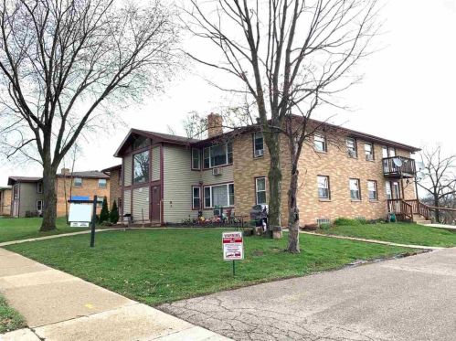 2313-2325 Carling Dr, Madison, WI 53711-4449