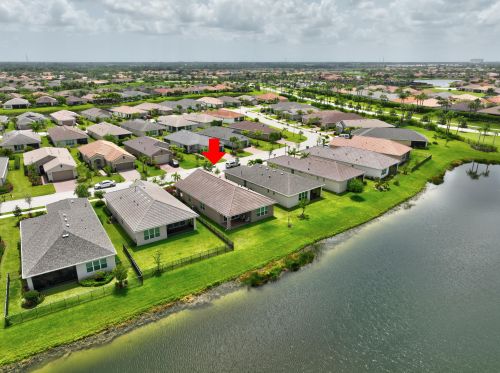 9516 Royal Poinciana Dr, Fort Pierce FL  34987-2506 exterior