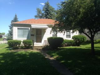 4255 Pleasant Run Parkway South Dr, Indianapolis IN  46201-4582 exterior