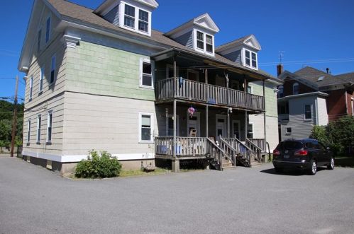 509 Pond St, Woonsocket RI  02895-1220 exterior