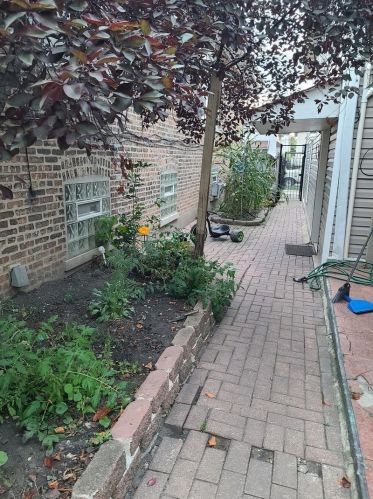 2310 Moody Ave, Chicago IL 60639-2732 exterior