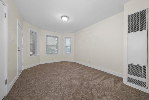 2943 Fairfield Ave, Chicago IL 60625-2719 exterior