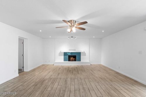 1133 Alice Ave, Phoenix AZ  85020-3214 exterior