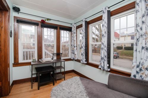 2040 70, Milwaukee WI 53223-2151 exterior