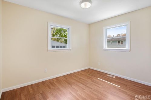 147 Fisher Ave, Piscataway NJ  08854-4830 exterior