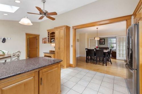 172 Middlesex St, North Andover MA 01845-3829 exterior