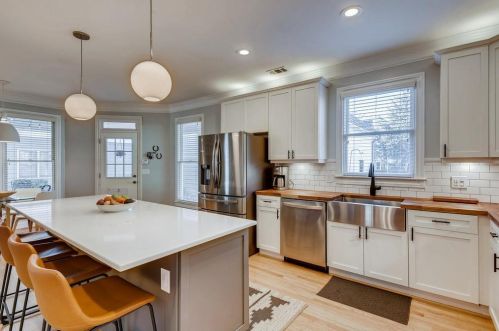 1604 Dupont Commons Dr, Atlanta GA 30318-2788 exterior