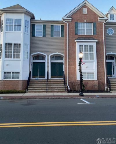 21 Roosevelt Ave, Carteret, NJ 07008-2413