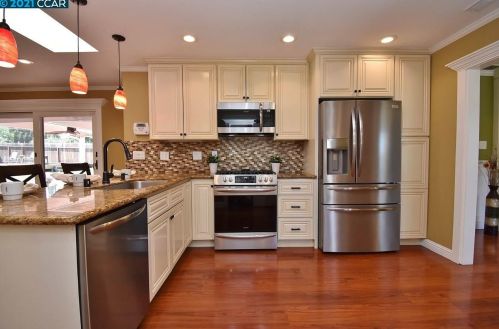 5212 Clovis Ct, Concord, CA 94521-3837